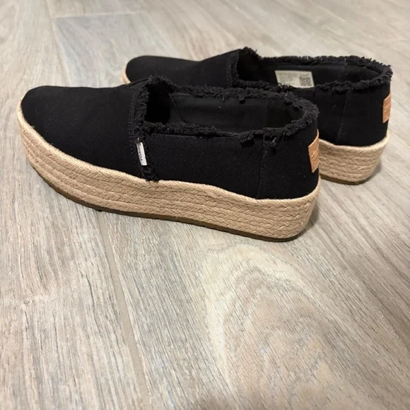 Women's TOMS Valencia Platform Espadrille - Black - 6 - Picture 5 of 12